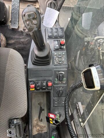 Wheel excavator Volvo EWR 150 E