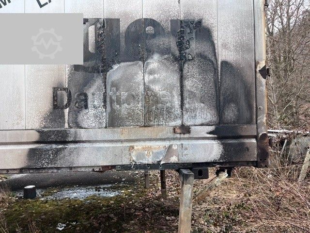 Växelflakssläp  BDF Koffer 7,45 m mit BRANDSCHADEN