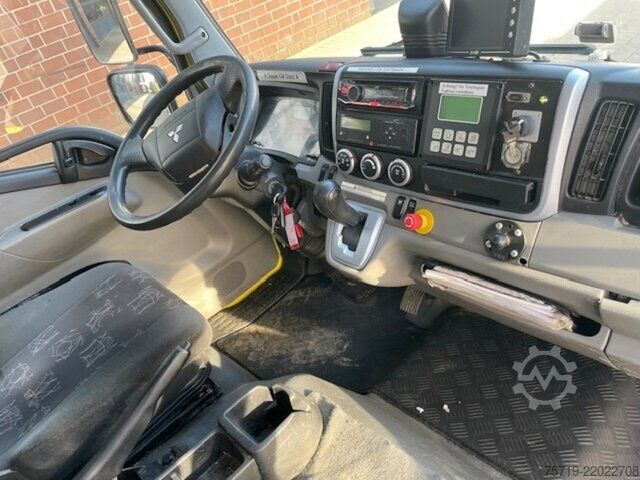 Furgoneta Mitsubishi Fuso Canter 9C18 Zöller MicroXL7