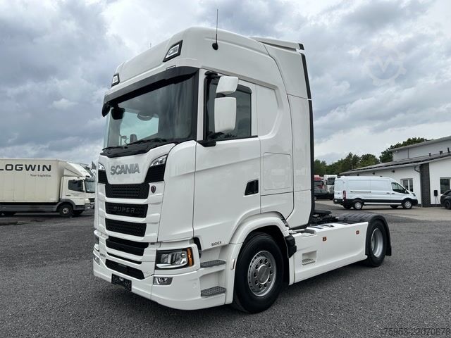 Standard dragbil Scania S 500 Super 4x2 NA Standklima LED Retarder