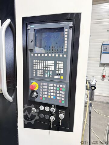 Centro de mecanizado CNC vertical DMG MORI M1 - Plus - Sinumerik 828D