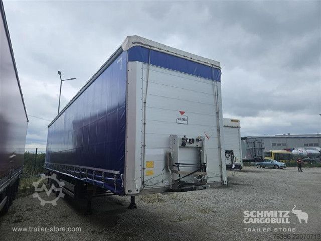 Treler separa terbuka dengan kanvas Schmitz Cargobull Semitrailer Curtainsider Standard