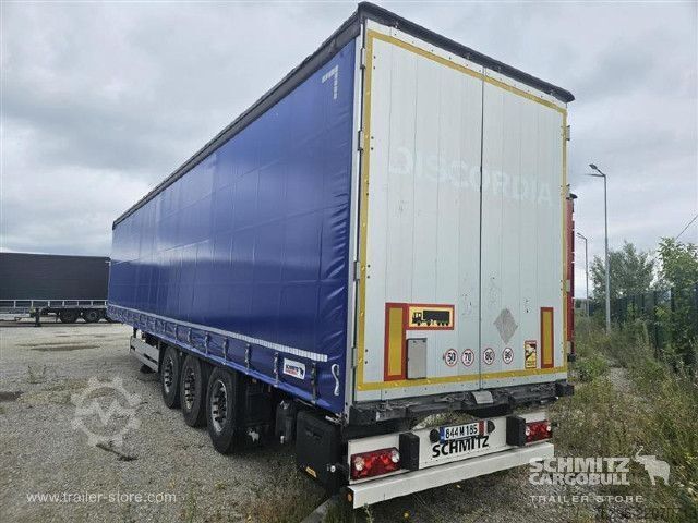 Treler separa terbuka dengan kanvas Schmitz Cargobull Semitrailer Curtainsider Standard