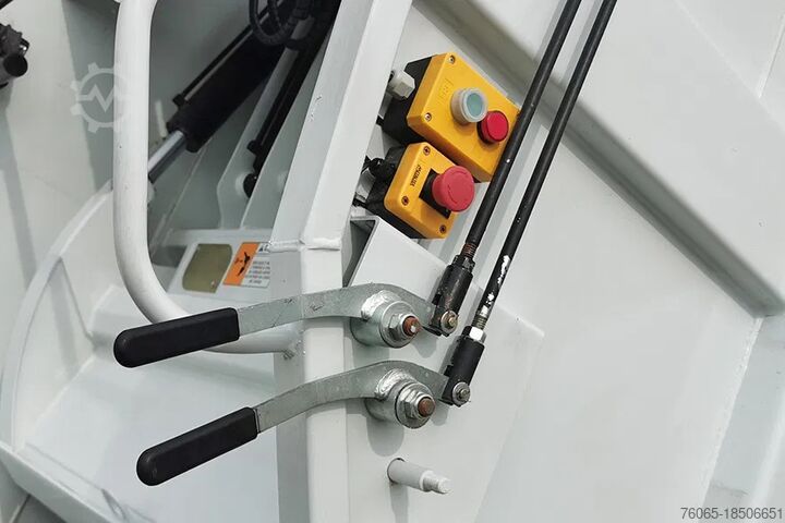 Veicolo per la raccolta dei rifiuti Volkswagen Constellation 31.320 BB CH Garbage Collector (2...