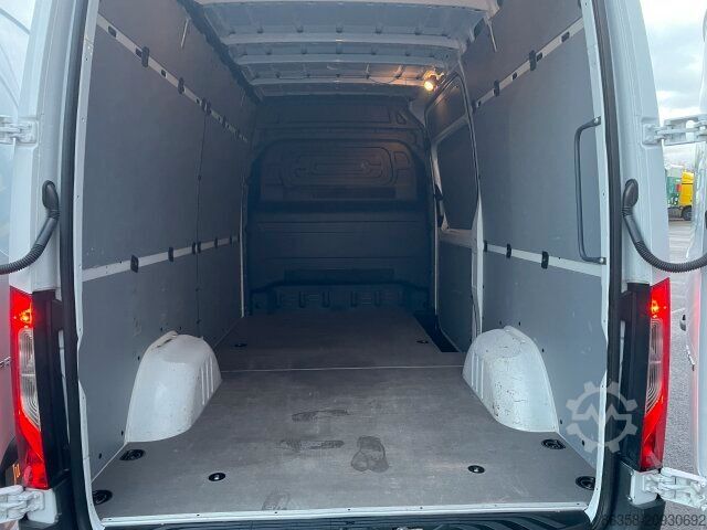 Furgon blaszak MERCEDES-BENZ Sprinter 316 CDI KA L2H2 Klima MBUX Kamera AHK