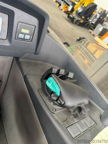 Trak capaian Jungheinrich ETV C16