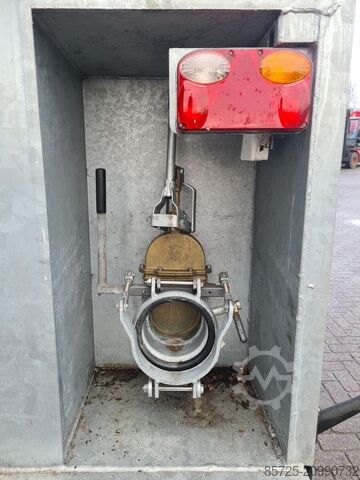 Máy bón phân  Mestcontainer - Nieuw