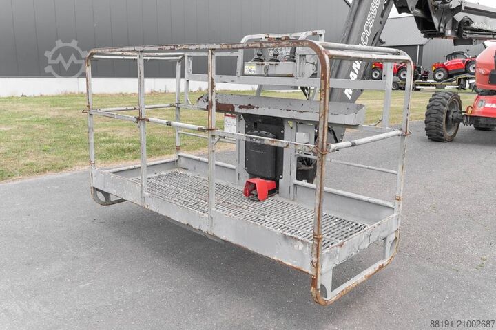 Platformă de lucru telescopică articulată Manitou 280 TJ