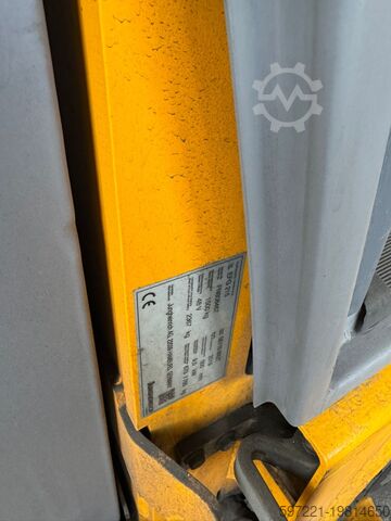 Električni – 3 kolesa Jungheinrich EFG 215