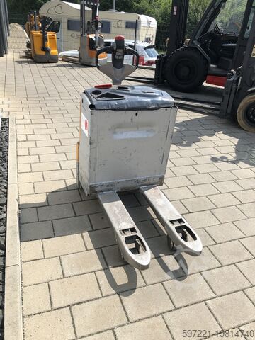 رافعات البالت الكهربائية Still EXU18 Kurzgabel 800mm