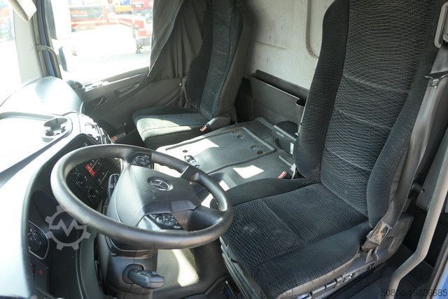 LKW-Fahrgestell MERCEDES-BENZ 918 L Atego 4x2, Schlafliege, Klima,Nebenantrieb