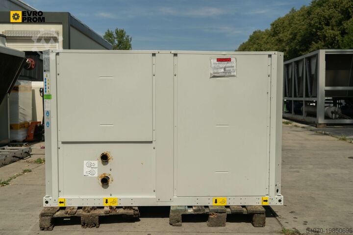 Šaldytuvas Used Aircooled chiller CARRIER 30RBSY060B0021 PE 58 KW. 2016 yom