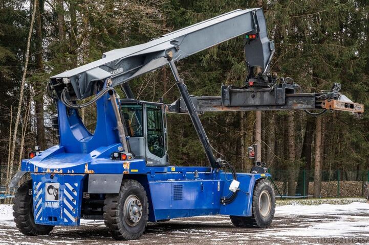 Zakladač prázdnych kontajnerov Kalmar DRG120-54S6