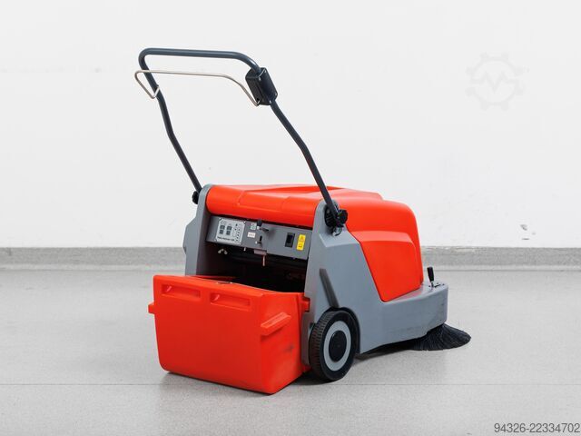 Hako Hamster 500 E UUED AKUD Hako Hamster 500 E - NEW BATTERIES - 2400m²/h