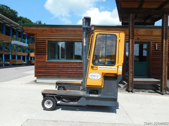 Carrello elevatore a 4 direzioni Combilift C4500