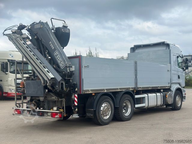 Żuraw samochodowy SCANIA R500 V8 Baustoff Fassi 235 Funk Falt Lenk Leder