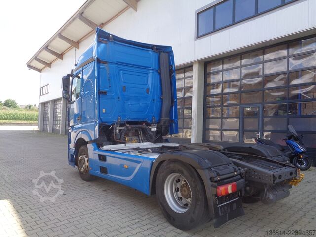 Standardni tegljač MERCEDES-BENZ Actros 1845 LS Safety-Pack Standklima