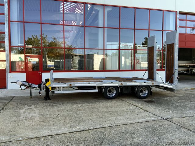 Remolque de plataforma baja Möslein TT21-7,2 Hydr  21 t Tandemtieflader, hydr. Rampen, NEU