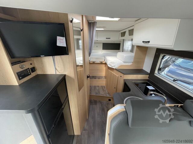 Autocaravana semi-integrada SUNLIGHT T 67 S ADVENTURE EDITION
