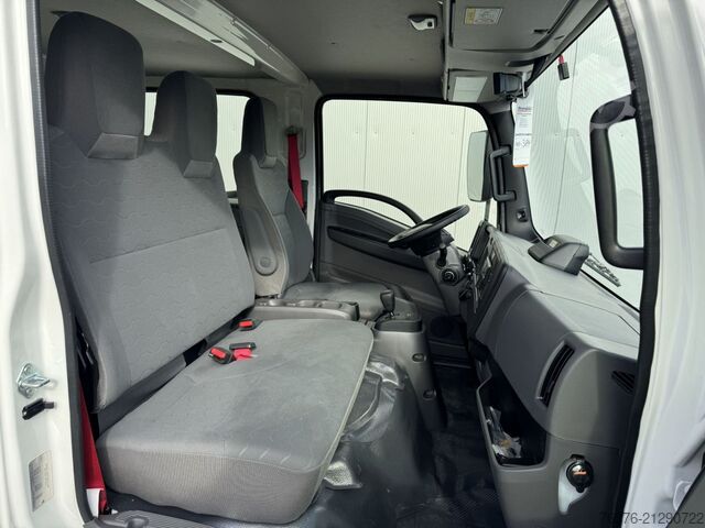 Muu ISUZU M30 M DOKA 7-Sitzer  5.2 l 190 PS Radst. 4.475