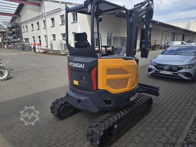 Mini-pelle < 7t Hyundai HX25AZ