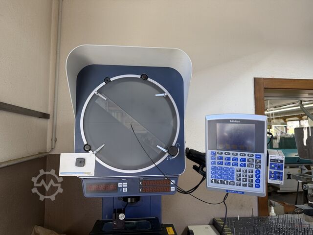Profile projector Mitutoyo PJ-A 3000