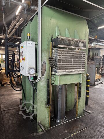 Press for the production of spring slats Vechiatto PRESSA 1900*820 10V R4000