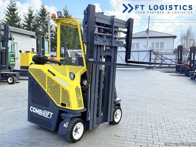 Forklift empat arah Combilift CB2500 GAS TRIPLEX 4900 FORK POSITIONER