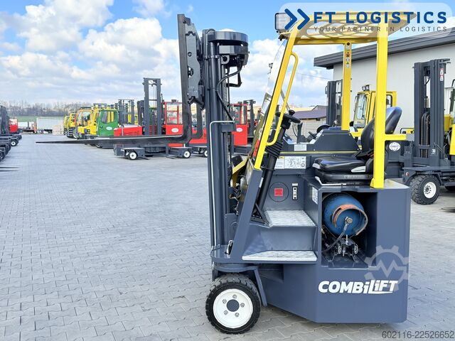 Forklift empat arah Combilift CB2500 GAS TRIPLEX 4900 FORK POSITIONER