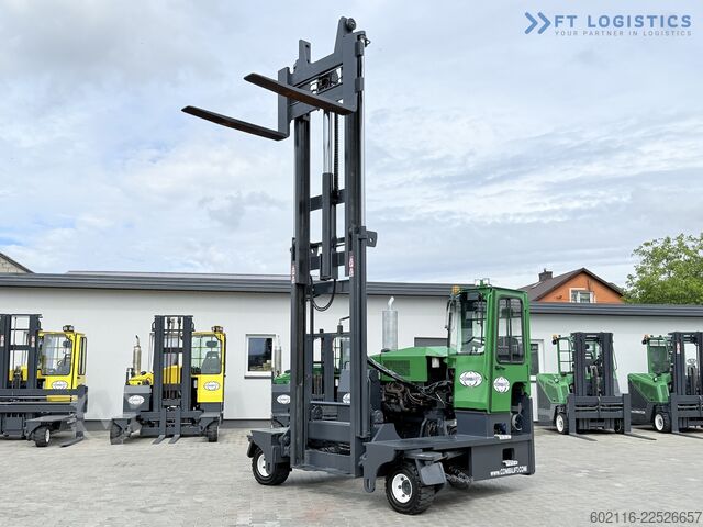 чотири-напрямний навантажувач Combilift C8000 / GAS / DUPLEXX 4700 / FREE LIFT