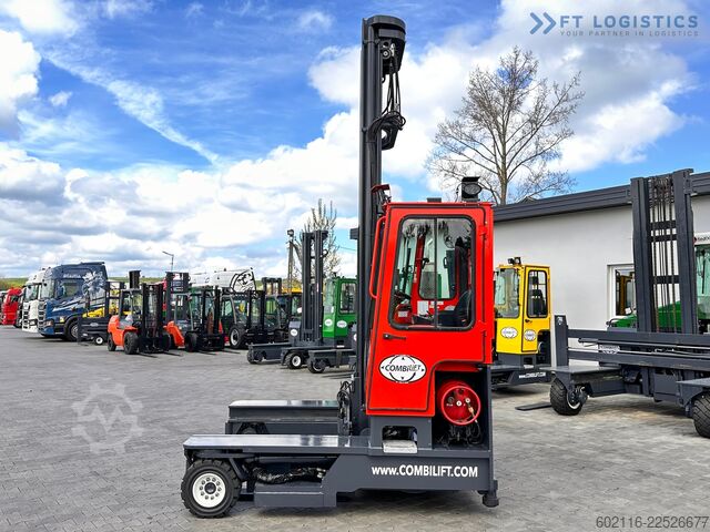 Chariot élévateur à 4 voies Combilift C4000 / GAS / TRIPLEX / 9300MM /LIKE NEW