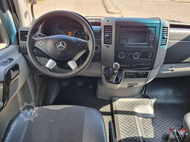 Kamion sa duplom kabinom Mercedes-Benz Sprinter 516 CDI DC Open laadbak N1 3.5T Trekha...