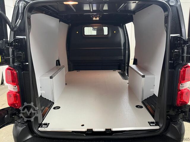 Smábíll FIAT Scudo L3 Automatik Durchlade RüKa CarPlay Klima