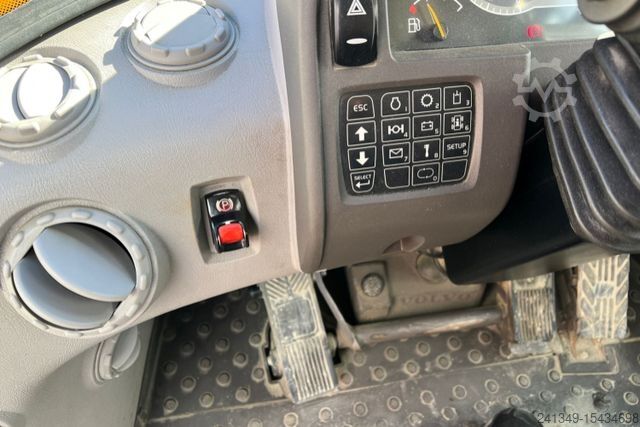 Drugi VOLVO L180H