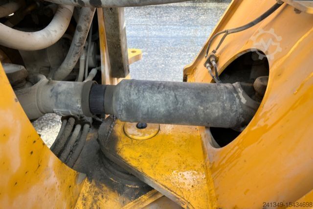 Drugi VOLVO L180H