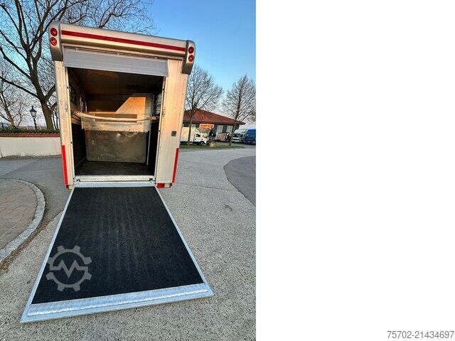 Van  Steinsberger 3-Pferdeanhänger