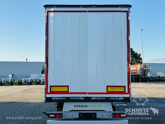 带篷布的开放式半挂车 Berger Curtainsider Standard