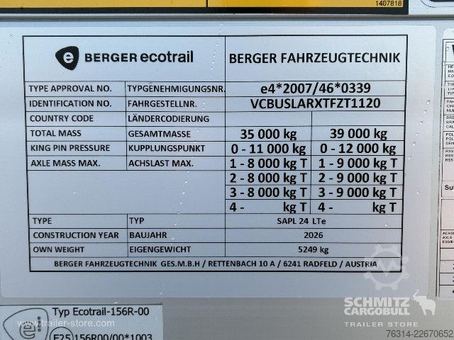 带篷布的开放式半挂车 Berger Curtainsider Standard