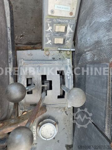 टावर क्रेन TEREX KOEHRING LTR110