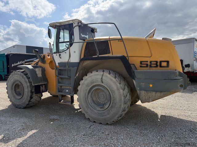 Ładowarka kołowa LIEBHERR L580 Radlader