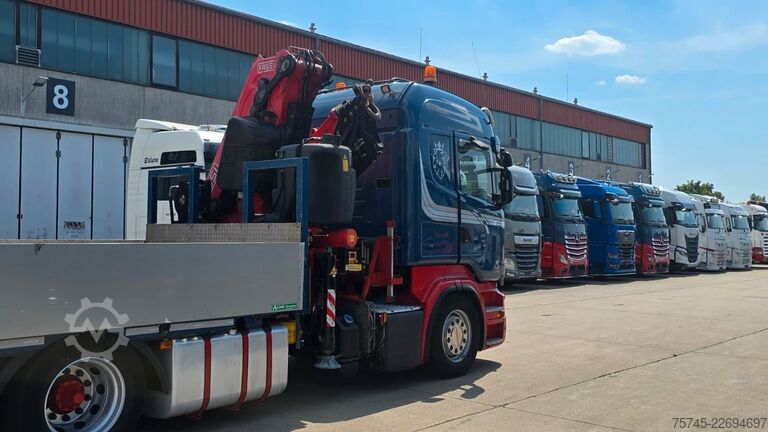 Camión de plataforma SCANIA R 490 * RETARDER * FASSI 14 M * LENK/LIFTACHSE *