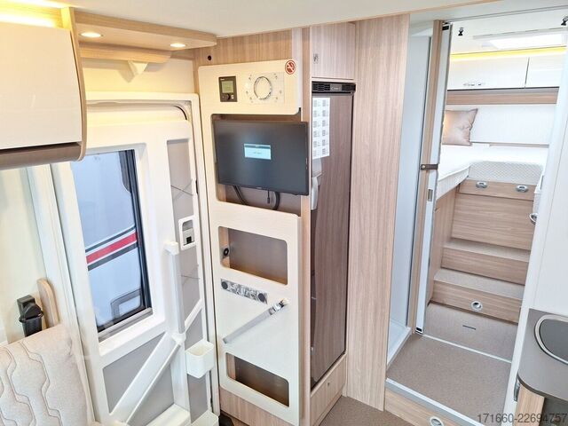 세미 인티그레이티드 캠퍼 BÜRSTNER Limited T 727 G