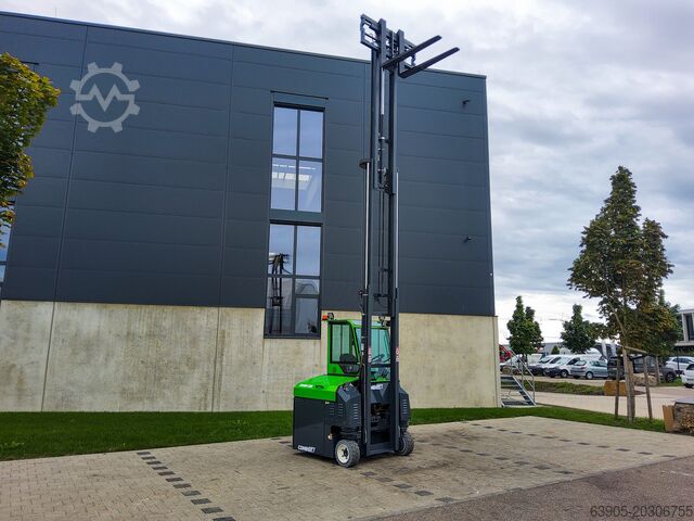 Układarka 4-kierunkowa Combilift CBE 3000
