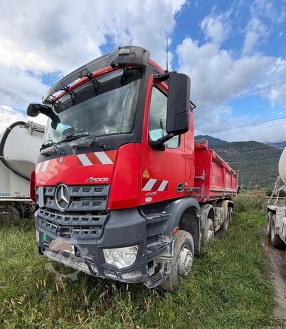 کامیون کمپرسی MERCEDES-BENZ Arocs 4142 Kipper 8x6 2021