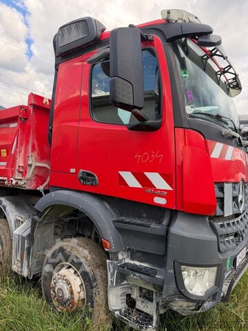 کامیون کمپرسی MERCEDES-BENZ Arocs 4142 Kipper 8x6 2021