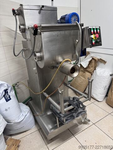 Makinë për përpunimin e makaronave Dominioni P 55