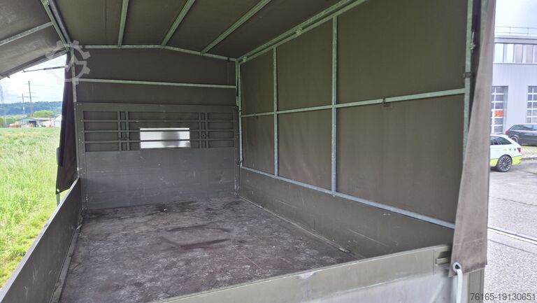 Transporter with suitcase Mercedes-Benz Sprinter 413 CDI 4x4