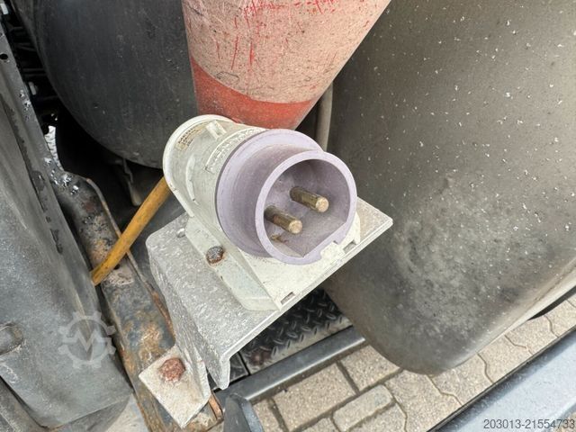 Truk tangki Scania R440