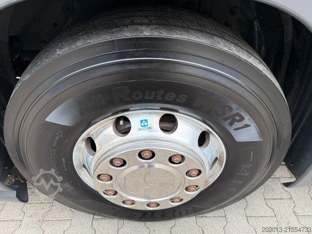 Truk tangki Scania R440