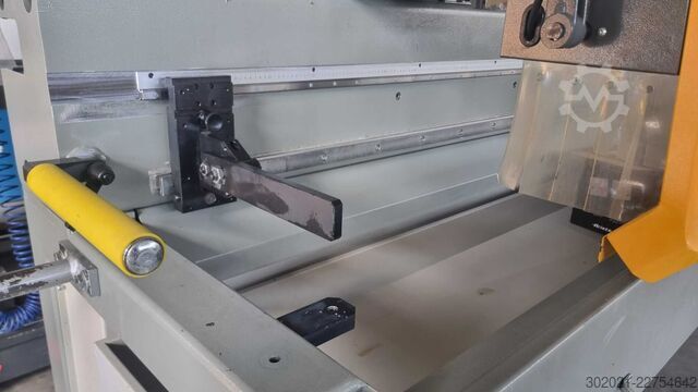 Centru de prelucrare CNC cu 3 axe pentru aluminiu/PVC Emmegi Phantomatic